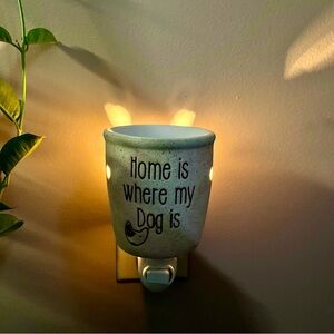 Scentsy Mini Wax Warmer Plug In - Home is where my Dog is